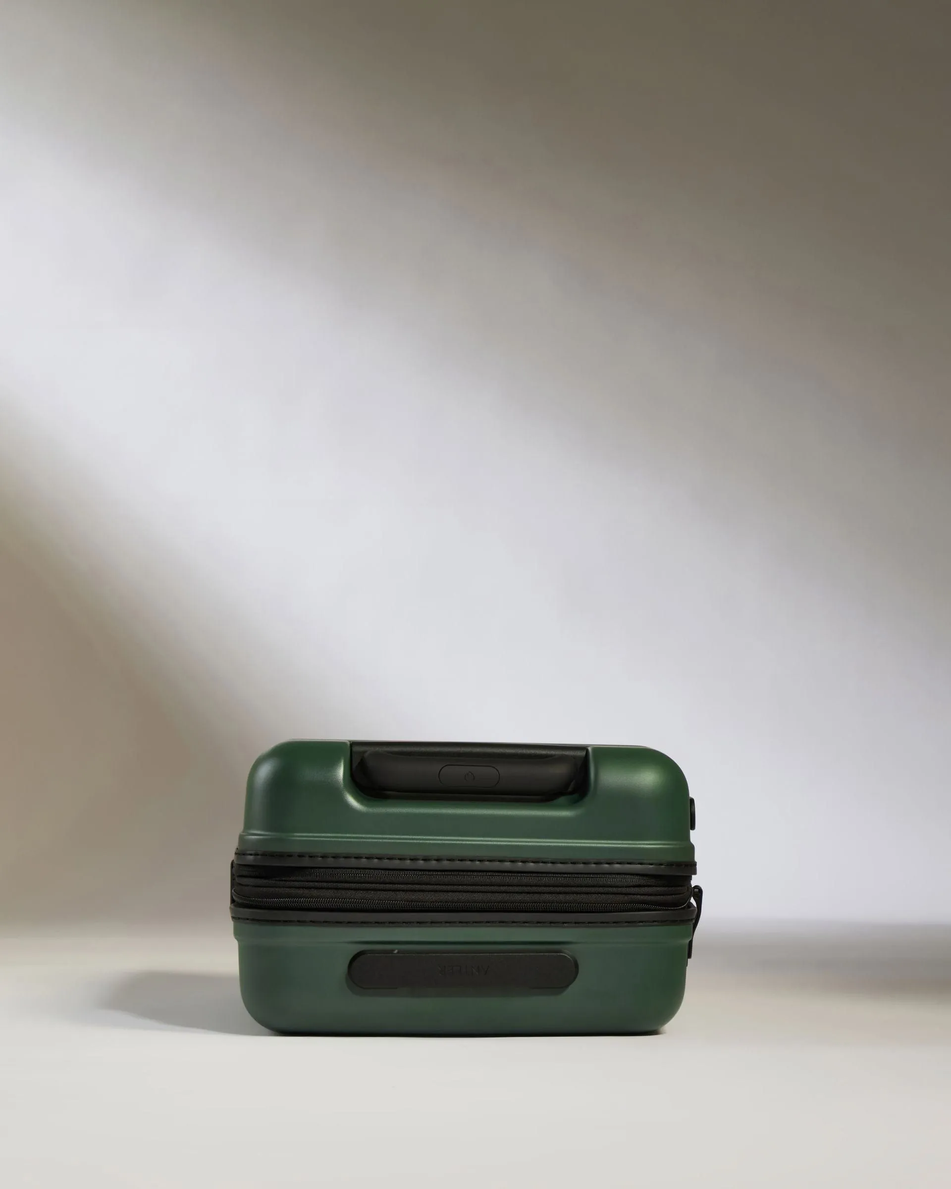 Expandable Cabin Suitcase in Antler Green - Icon Stripe