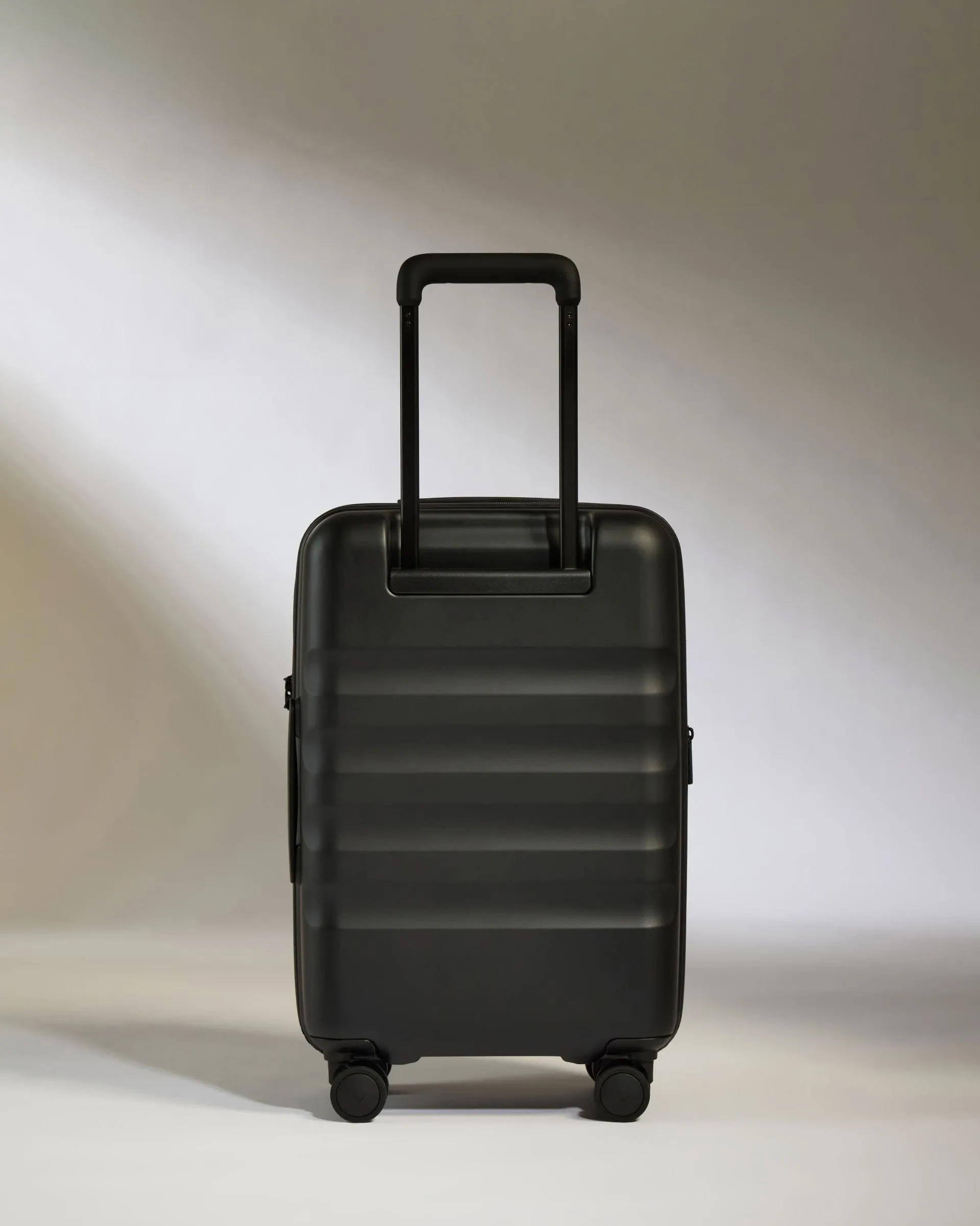 Expandable Cabin Suitcase in Black - Icon Stripe