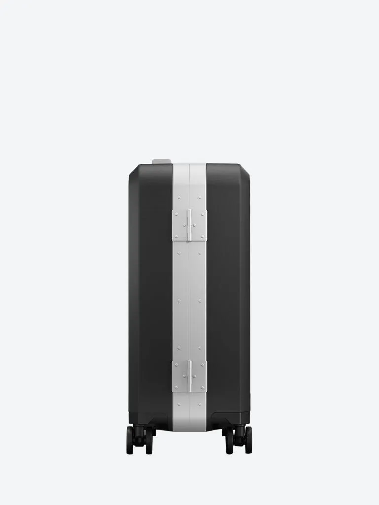 RAMVERK PRO CARRY-ON SILVER